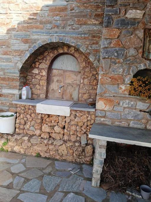 Παραθαλασσιο Σπιτι Στην Εξοχη Villa Tsakei Exterior photo